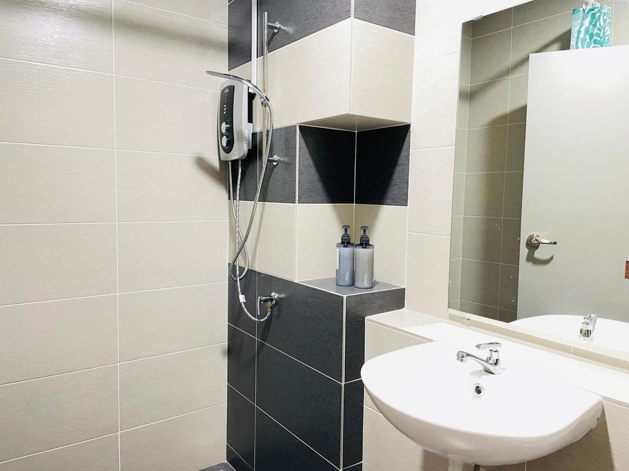 High Floor Studio Austin Regency Mount Austin W Balcony 3 Plus 1Pax 5 Mins Aeon Johor Bahru Luaran gambar